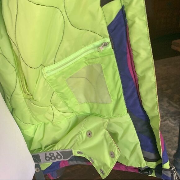 686 Snowboard Ski Jacket Graphic Neon Graphic Multicolor Sz XS - Picture 11 of 14